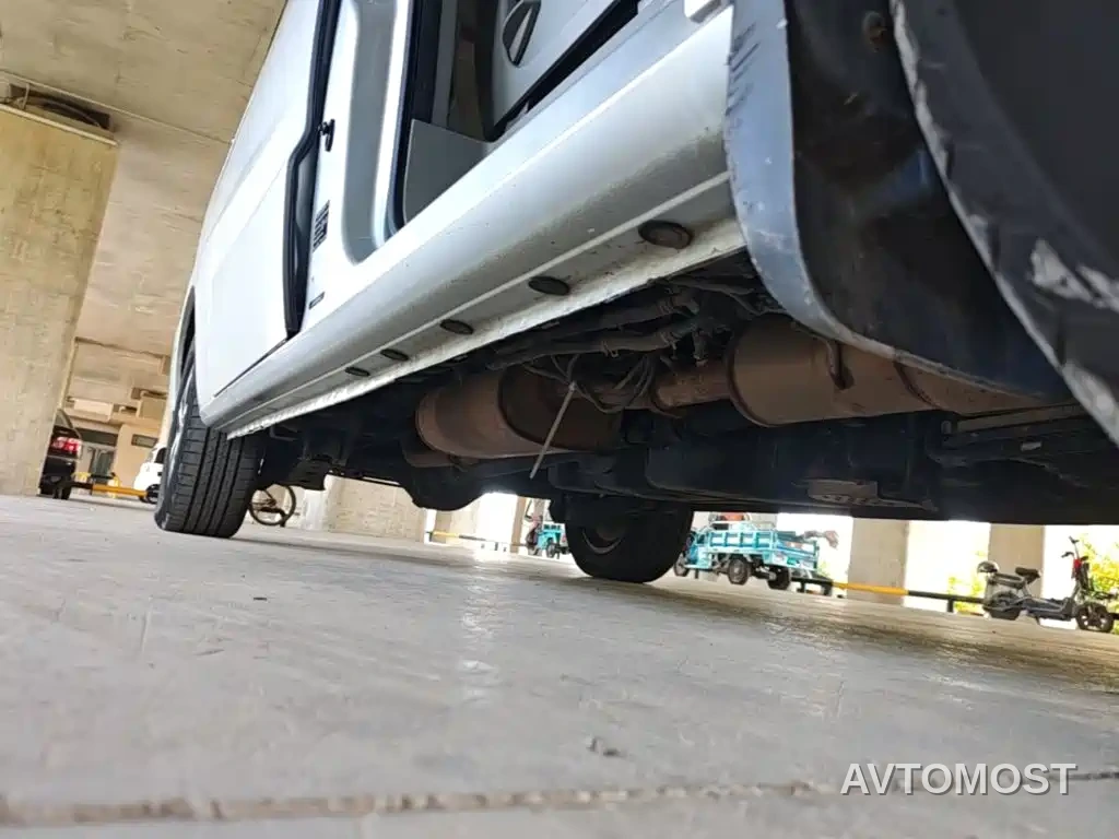 JAC Refine L5 2022 2.0T Manual Diesel — фото 20