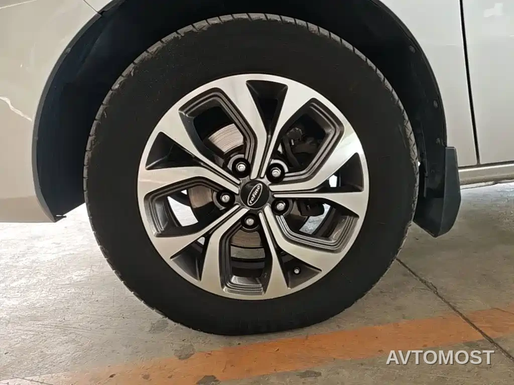JAC Refine L5 2022 2.0T Manual Diesel — фото 22