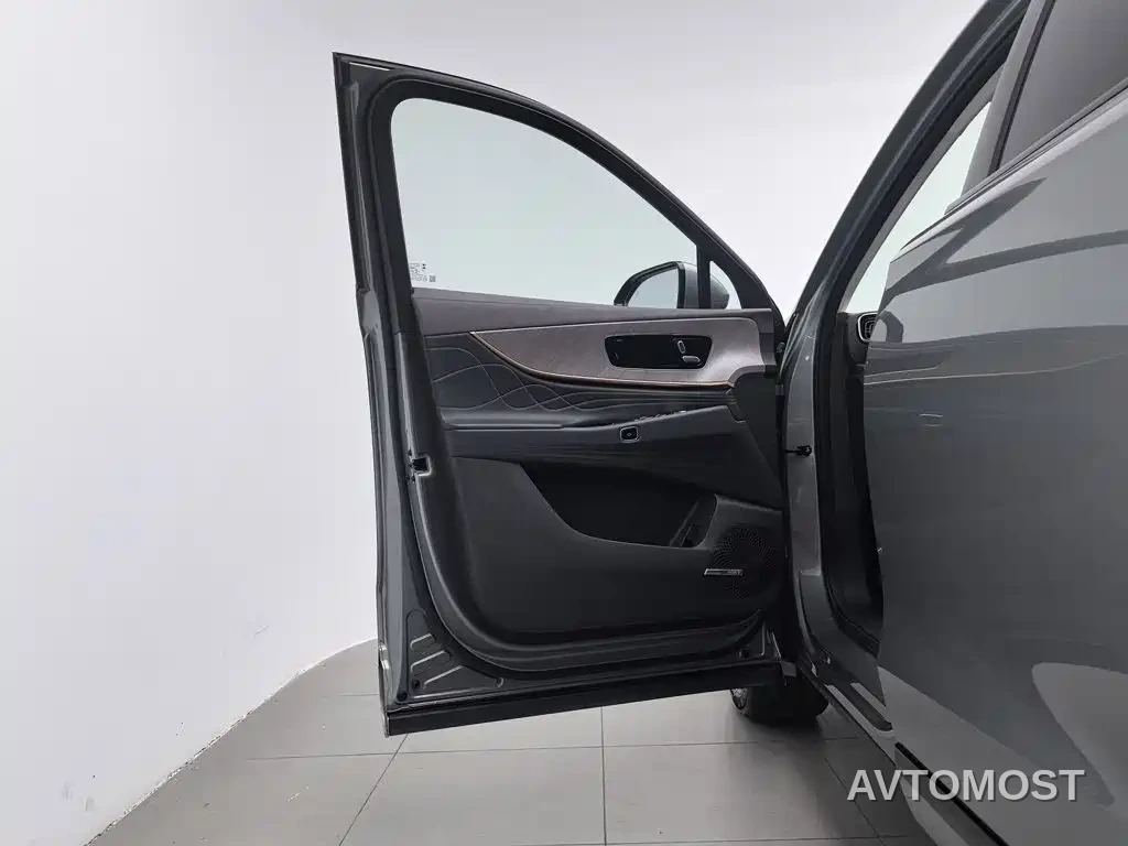 Chery Tiggo 9 C-DM 2025 1.5T 106KM Super Comfort Edition 5-Seater NCM — фото 7