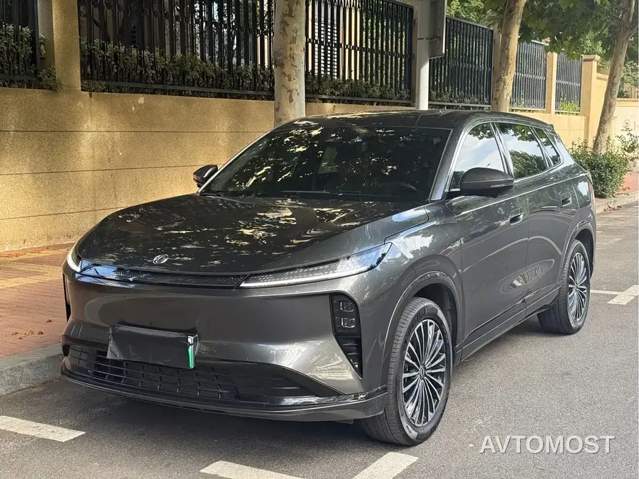 Dongfeng Aeolus L8 2025 Plug-in Hybrid