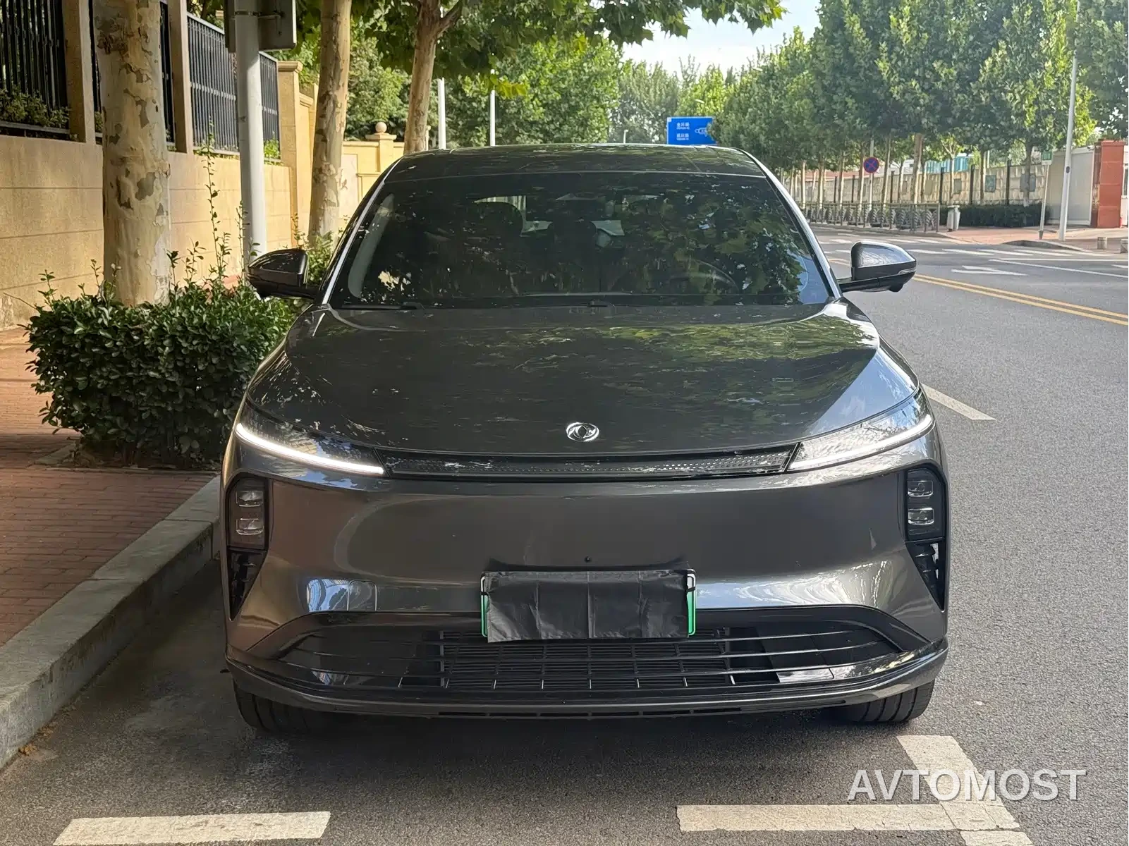 Dongfeng Aeolus L8 2025 Plug-in Hybrid — фото 2