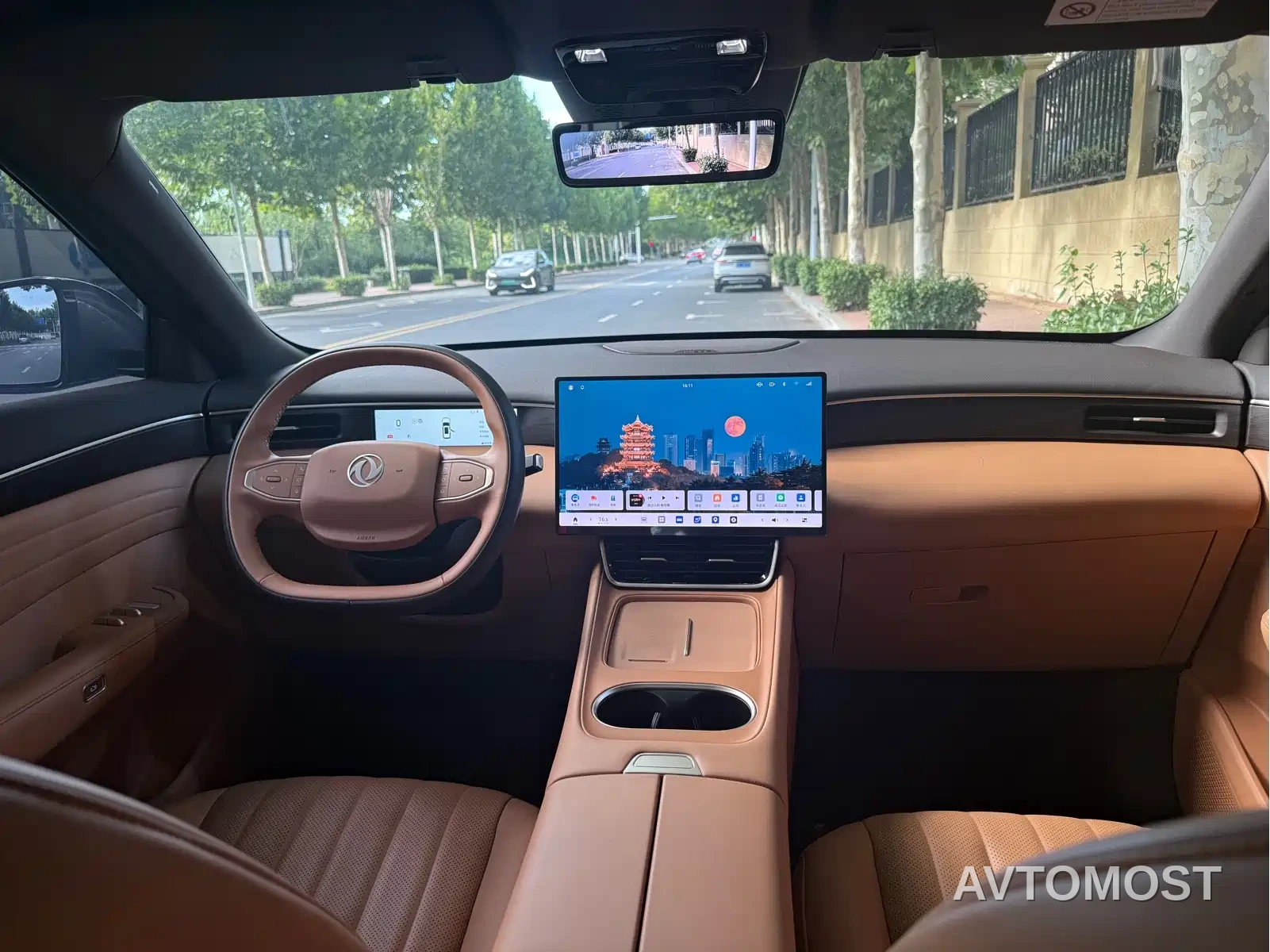 Dongfeng Aeolus L8 2025 Plug-in Hybrid — фото 7
