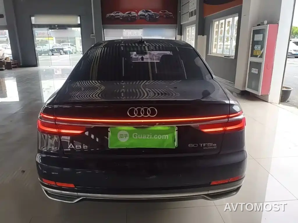 Audi A8 New Energy 2022 A8L 60 TFSIe quattro Collector's Edition — фото 3