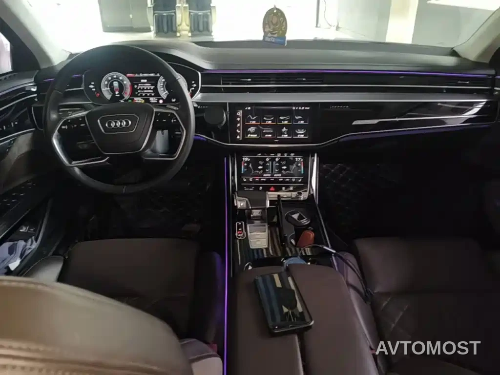 Audi A8 New Energy 2022 A8L 60 TFSIe quattro Collector's Edition — фото 7