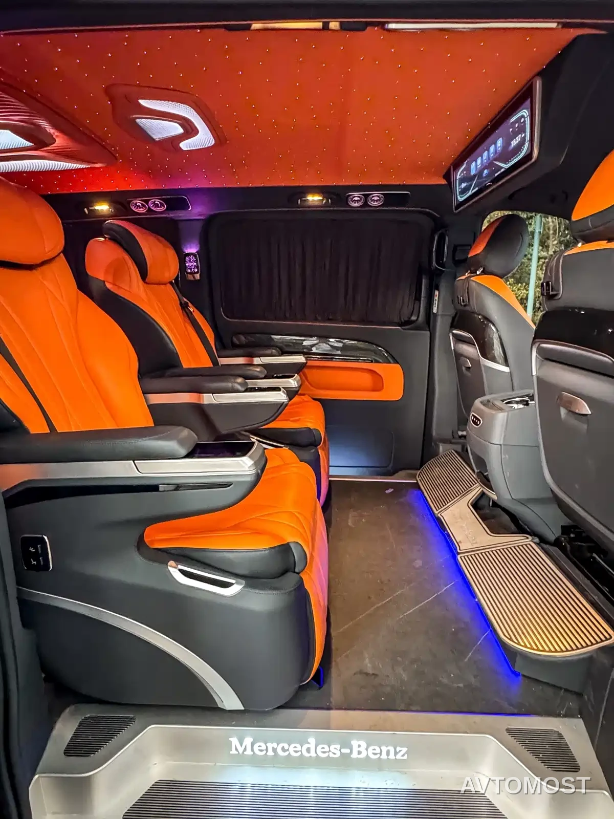 Mercedes-Benz Vito 2023 2.0T Business 7-Seater — фото 15