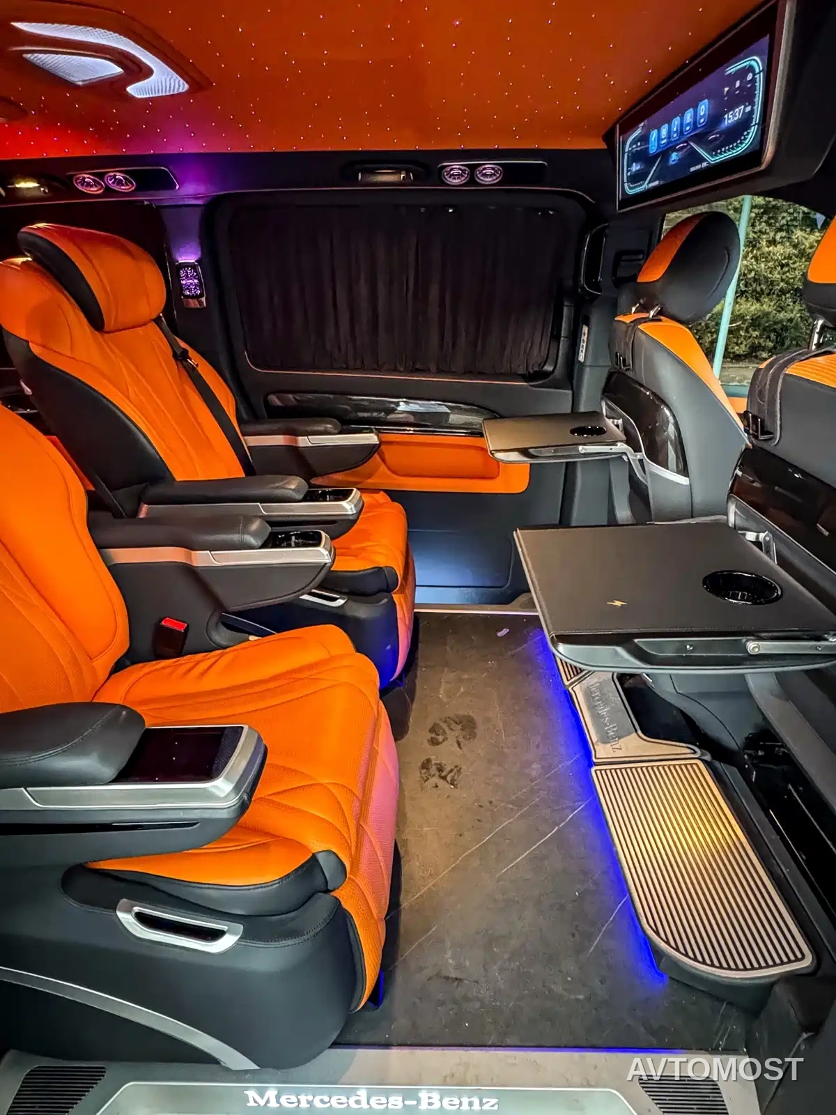 Mercedes-Benz Vito 2023 2.0T Business 7-Seater — фото 17