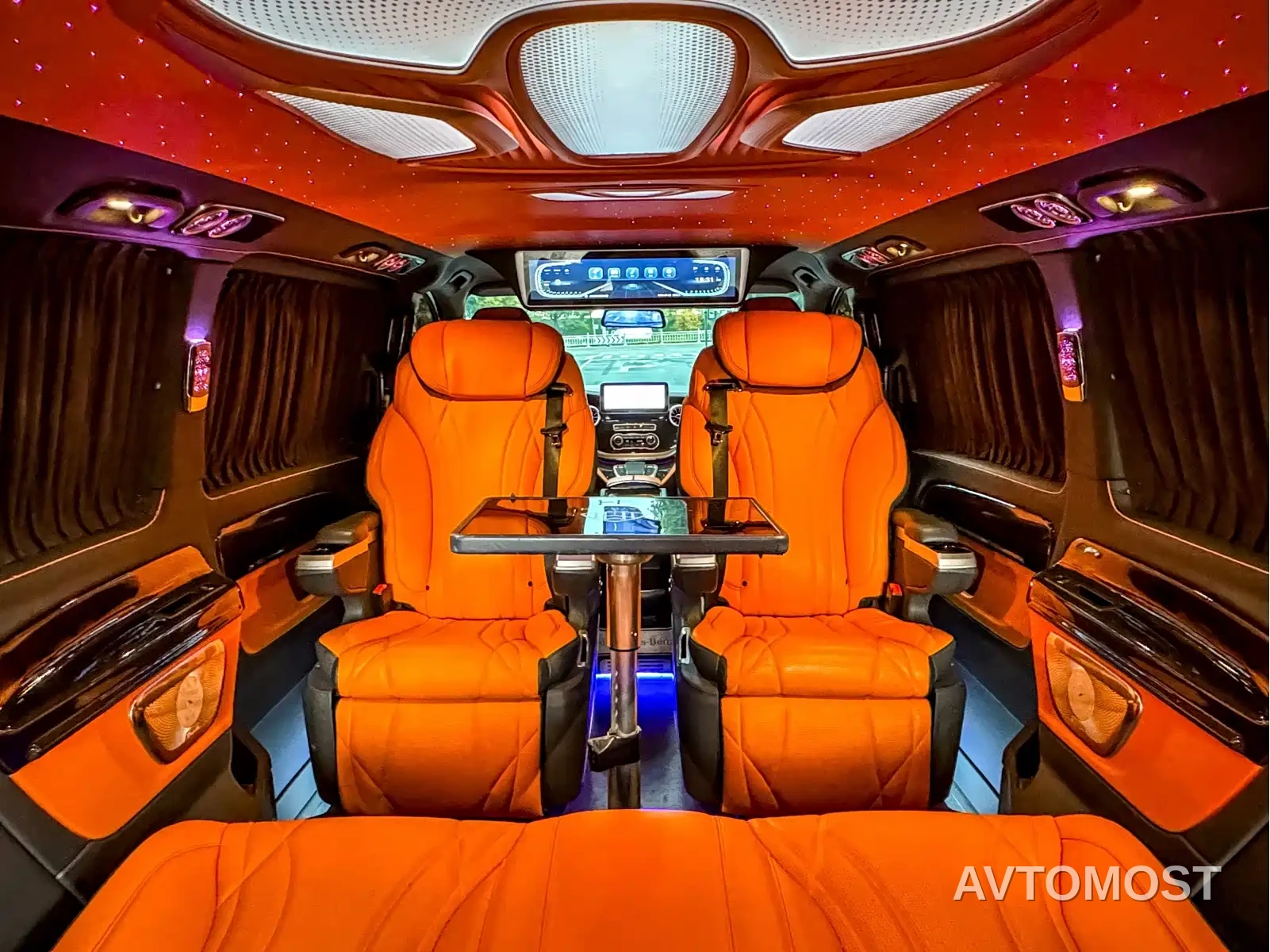 Mercedes-Benz Vito 2023 2.0T Business 7-Seater — фото 24