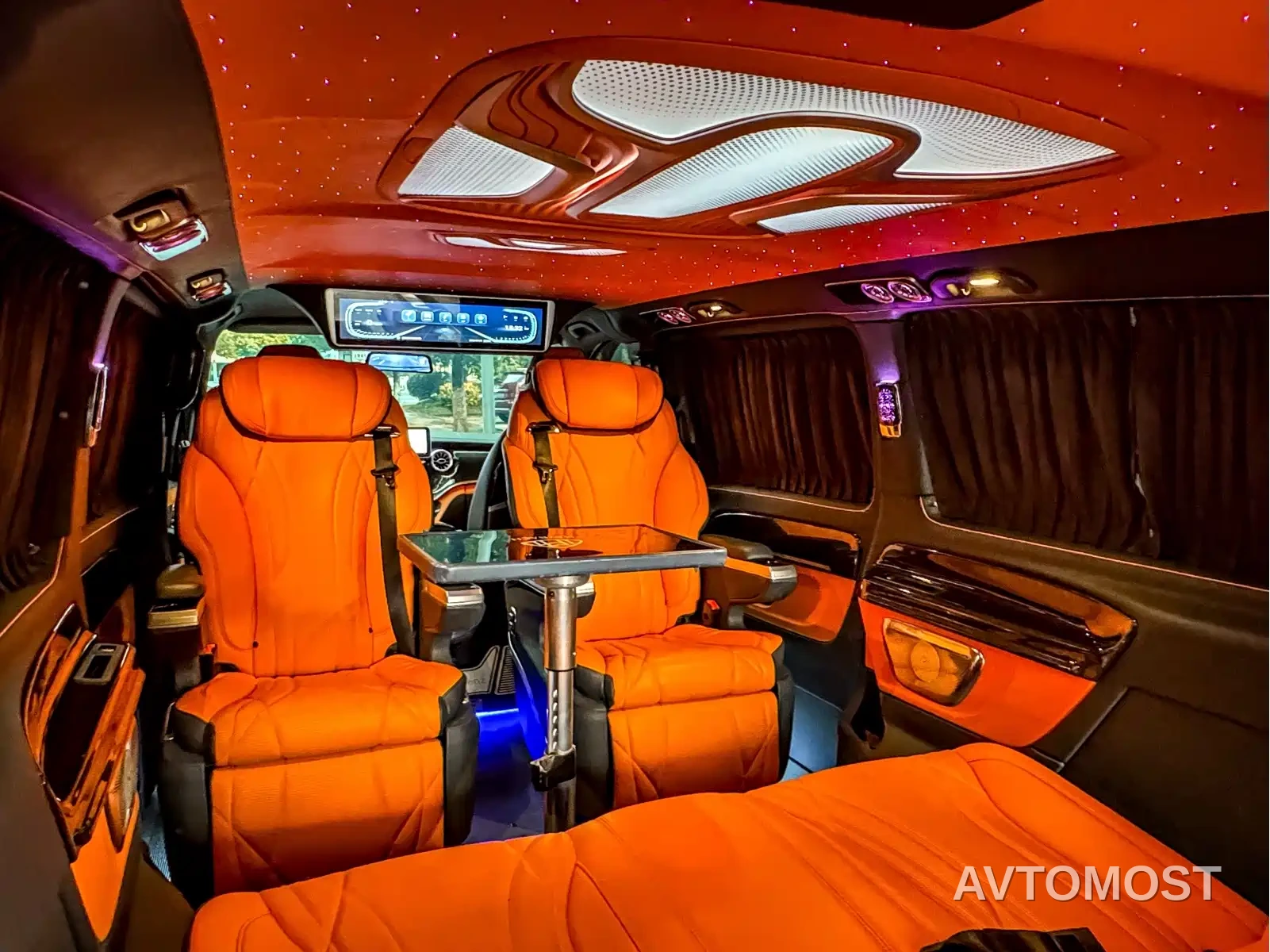 Mercedes-Benz Vito 2023 2.0T Business 7-Seater — фото 26