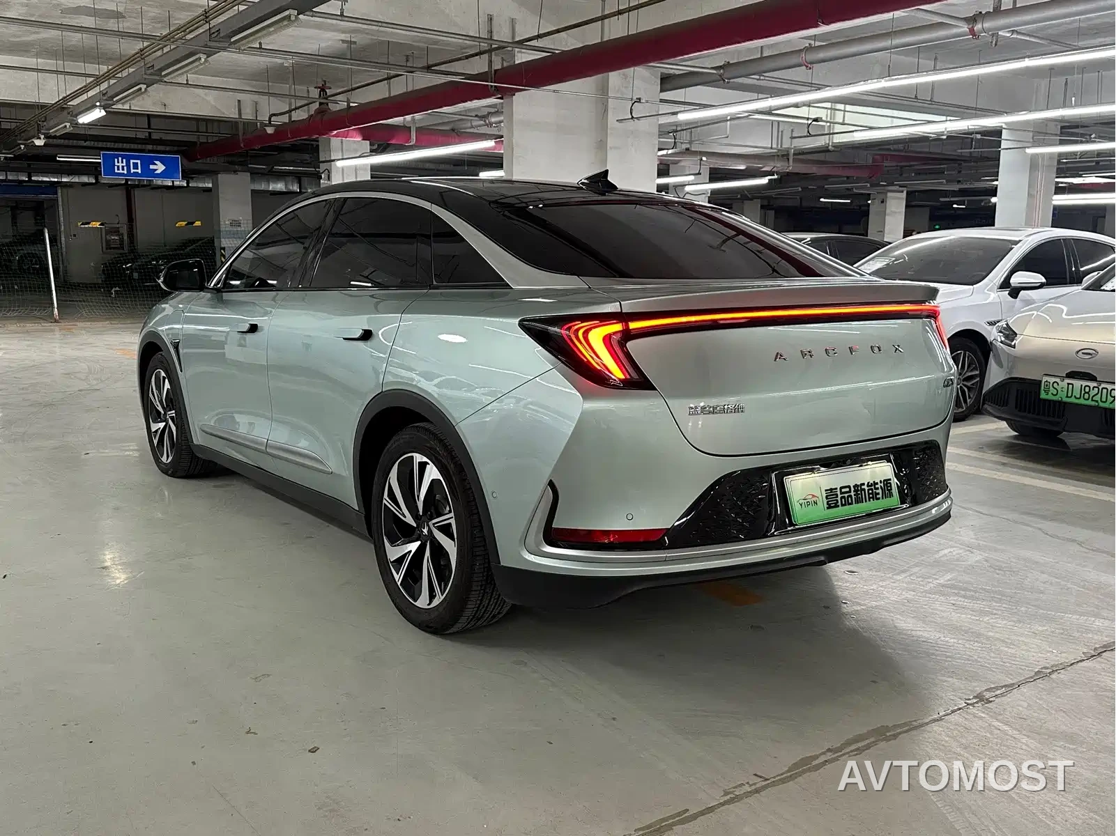 Arcfox Alpha S 2022 Model 708S 160kW — фото 3
