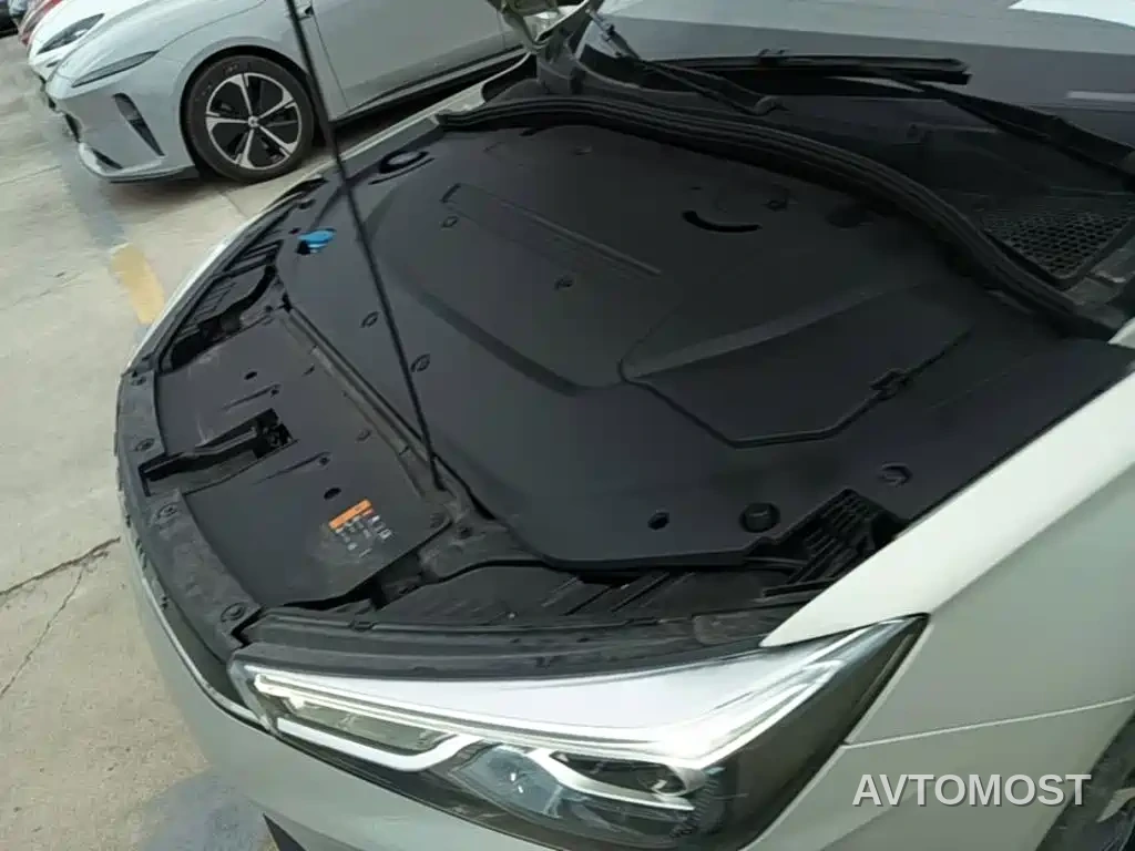 Roewe Ei5 2021 500 Heartfelt Edition — фото 15
