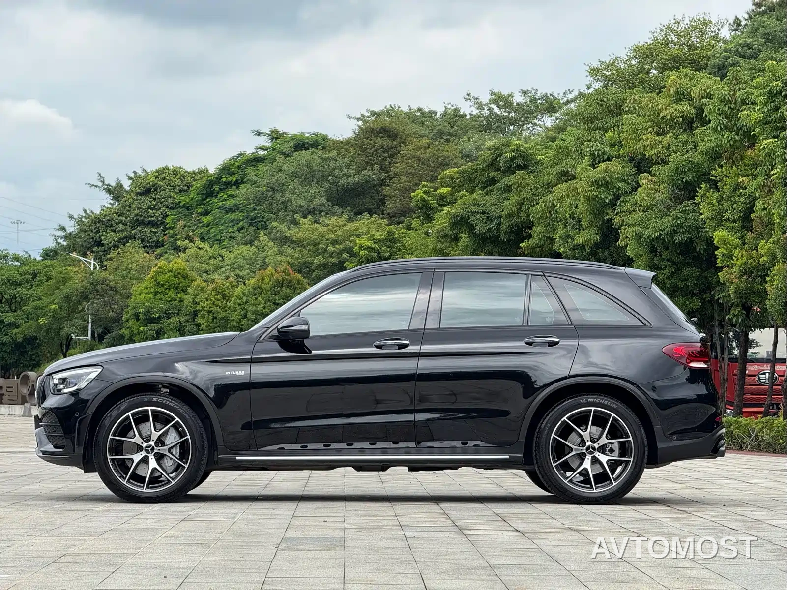 Mercedes-Benz GLC AMG 2022 AMG GLC 43 4MATIC — фото 4