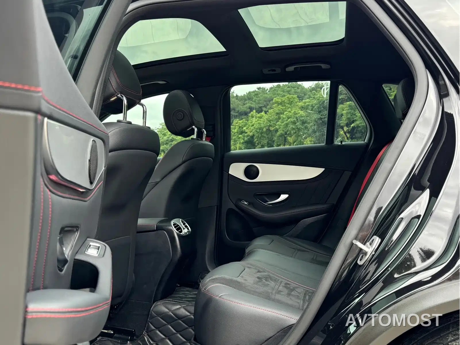 Mercedes-Benz GLC AMG 2022 AMG GLC 43 4MATIC — фото 10
