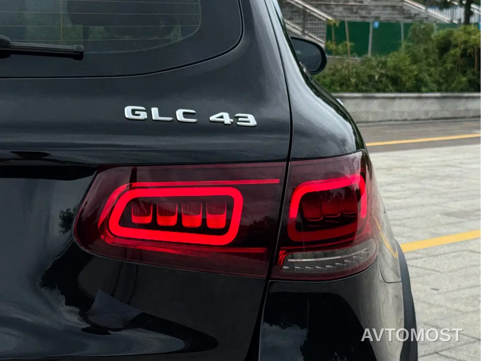Mercedes-Benz GLC AMG 2022 AMG GLC 43 4MATIC — фото 18