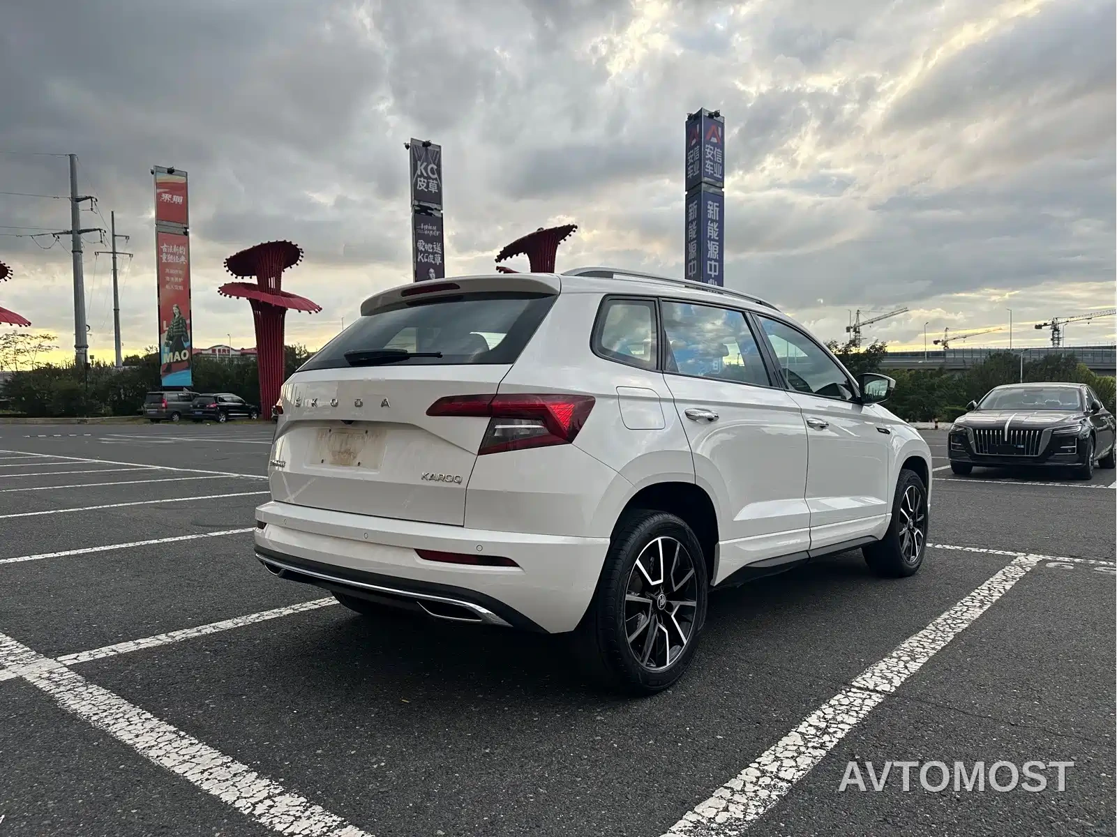 Škoda Karoq 2022 TSI280 Luxury Edition — фото 8