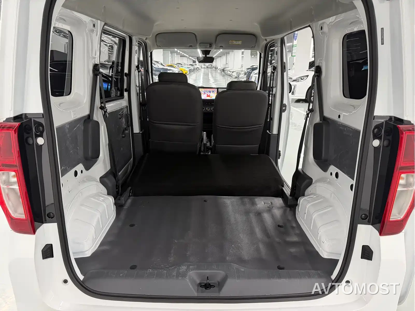 Wuling Zhiguang NEV 2025 Model 305km Base Version — фото 11