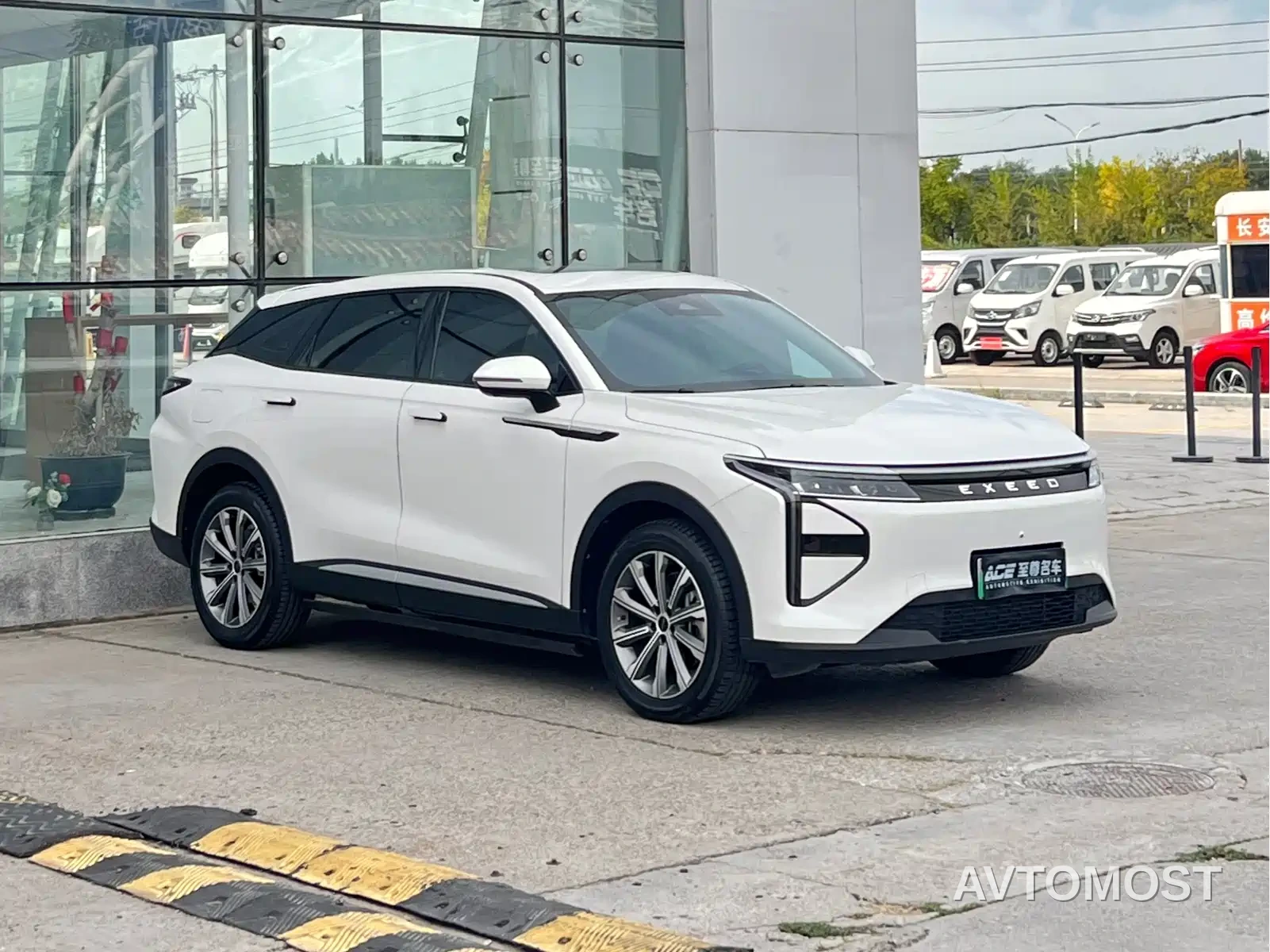 Exeed Yaoguang C-DM 2025 100 Long Range Plus FWD — фото 3