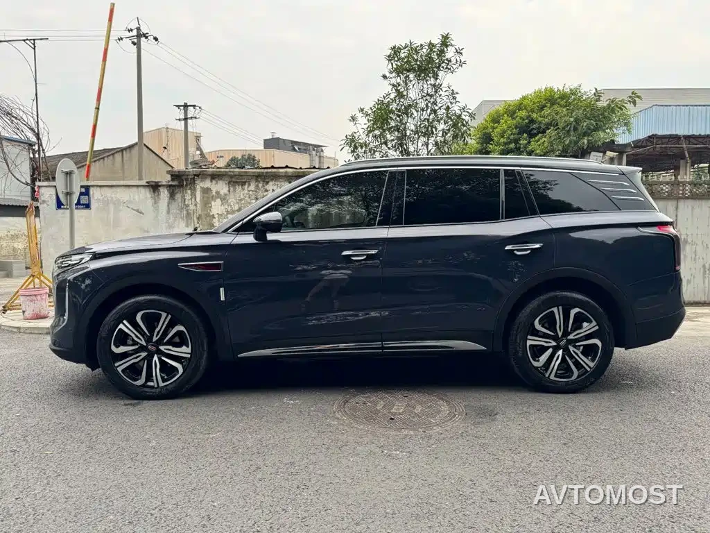 Hongqi HS7 2023 2.0T Automatic 4WD Flag Leader Edition (6-seater) — фото 3