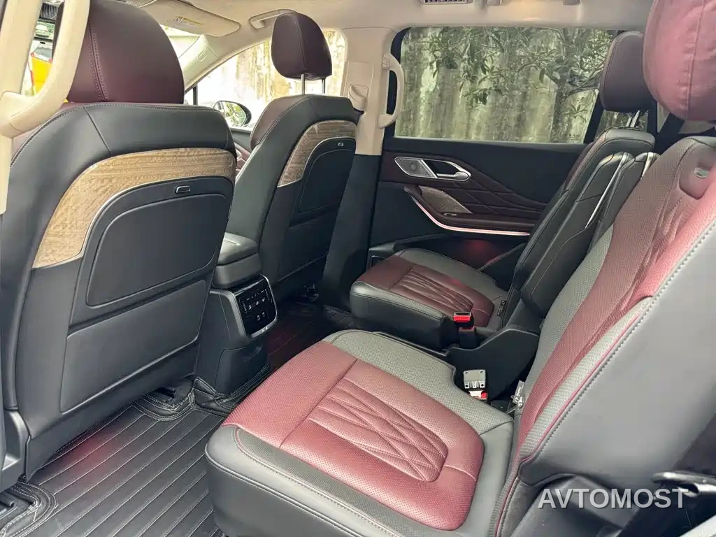 Hongqi HS7 2023 2.0T Automatic 4WD Flag Leader Edition (6-seater) — фото 12