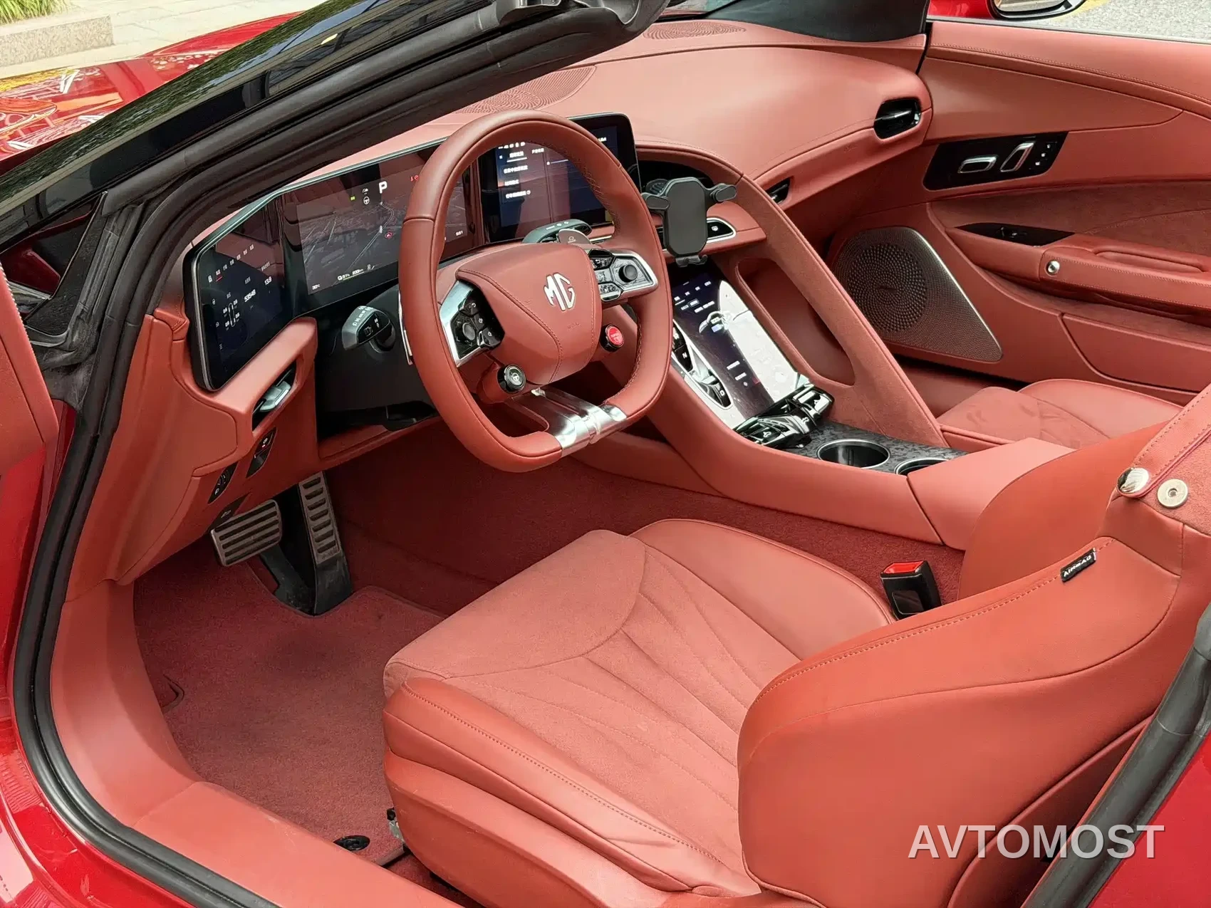 MG Cyberster 2024 520km Legendary AWD Version — фото 9