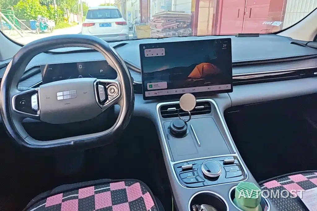 Geely Galaxy L6 2025 EM-i 60km Explorer Edition — фото 12