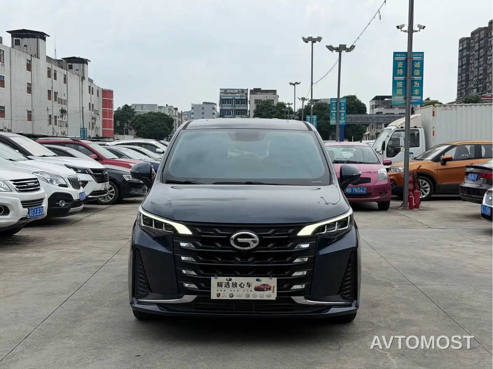 GAC Trumpchi M6 2021 270T DCT Luxury Edition (6-Seater) — фото 2