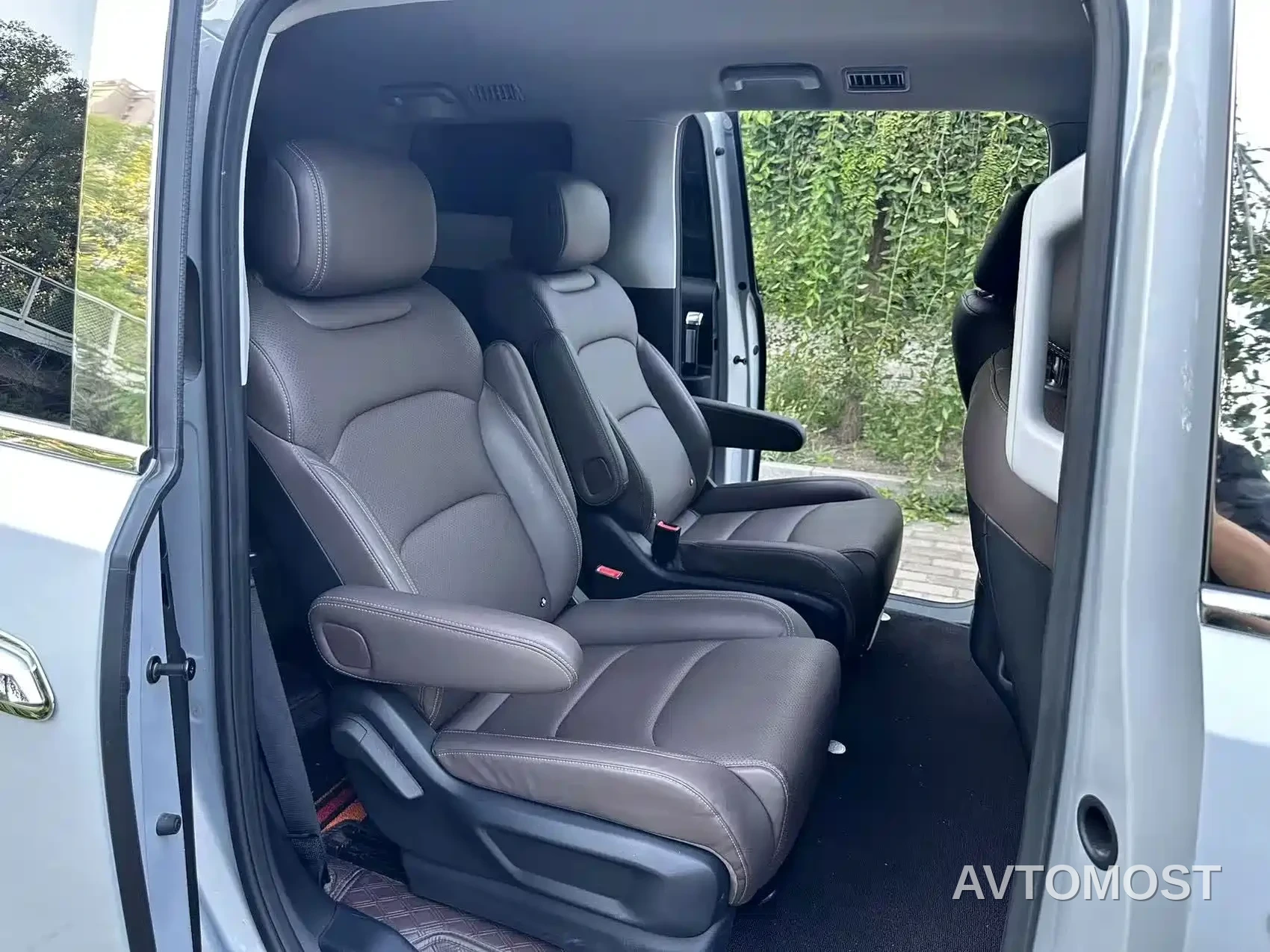 Wuling Motors Xingguang 730 New Energy 2025 Model Plug-in Hybrid Base Version — фото 9