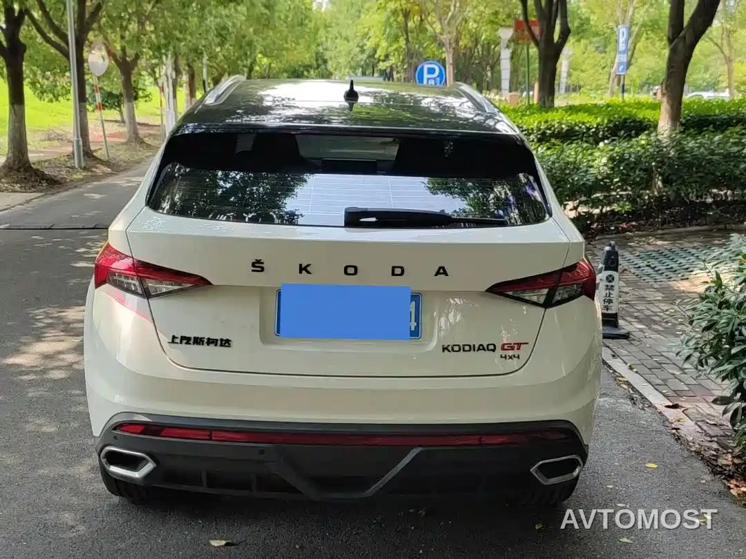 Škoda Kodiaq GT 2024 TSI380 4WD Flagship Edition — фото 3