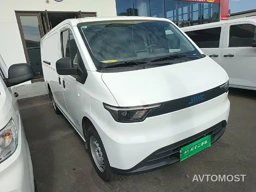 Jiangling E-Fushun 2025 Model Blind Window Version 41.86kWh Short Wheelbase Low Roof 3.0-ton — фото 4
