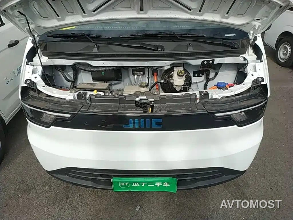 Jiangling E-Fushun 2025 Model Blind Window Version 41.86kWh Short Wheelbase Low Roof 3.0-ton — фото 16
