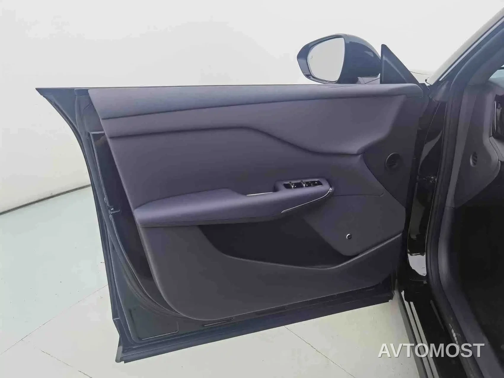Voyah Zhiyin 2024 Long Range Super Charging Edition — фото 10