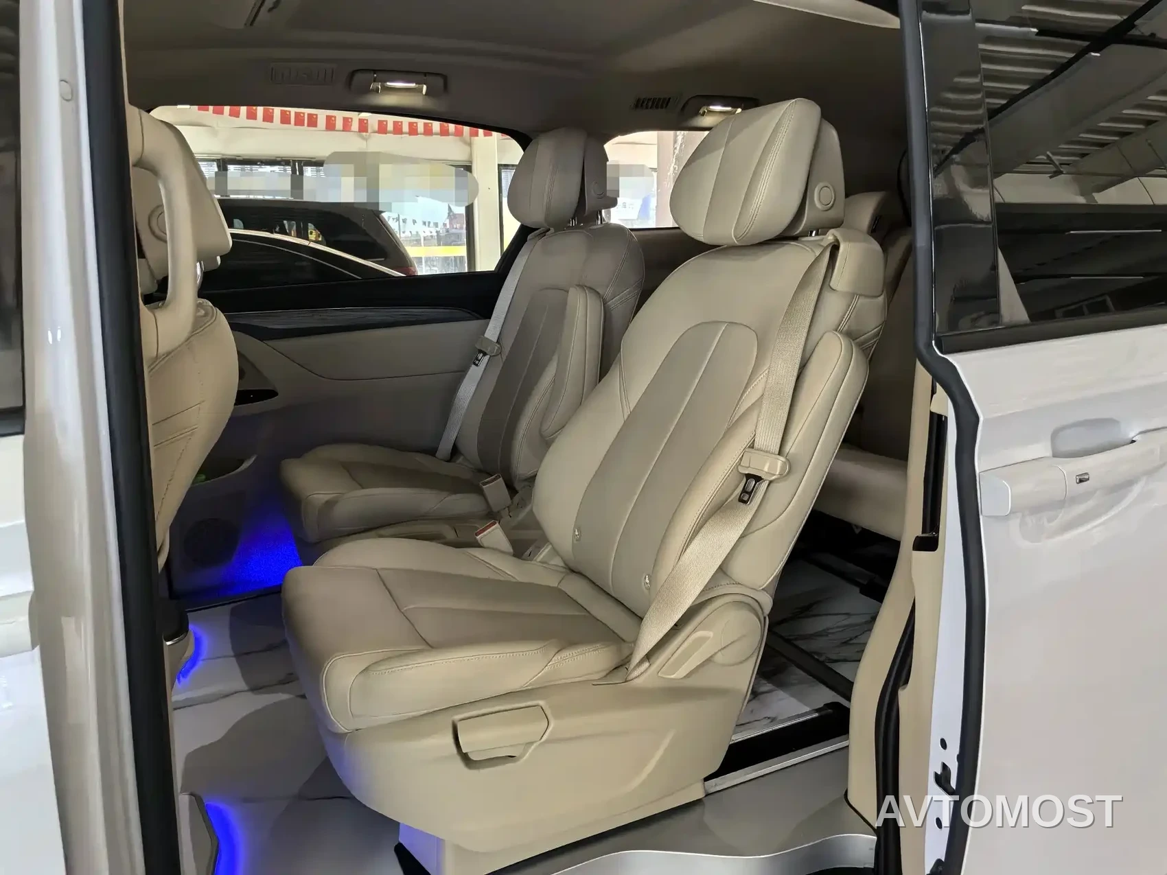 Buick GL8 New Energy 2025 Landprestige First Edition 7-Seater — фото 10