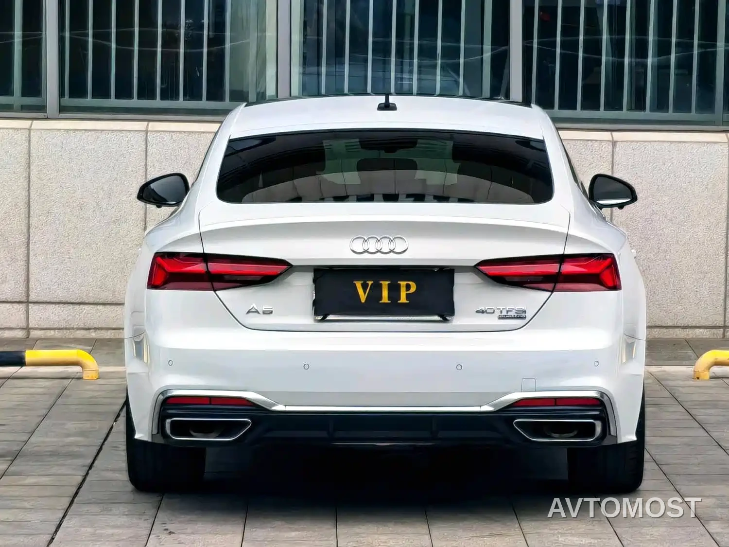 Audi A5 (Import) 2023 Sportback 40 TFSI quattro Luxury Dynamic — фото 5