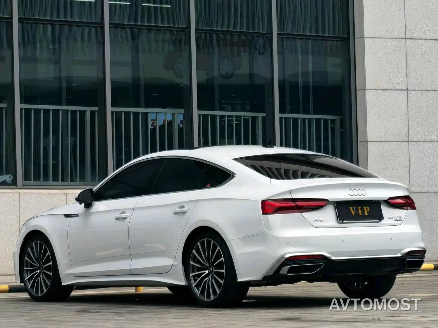 Audi A5 (Import) 2023 Sportback 40 TFSI quattro Luxury Dynamic — фото 7