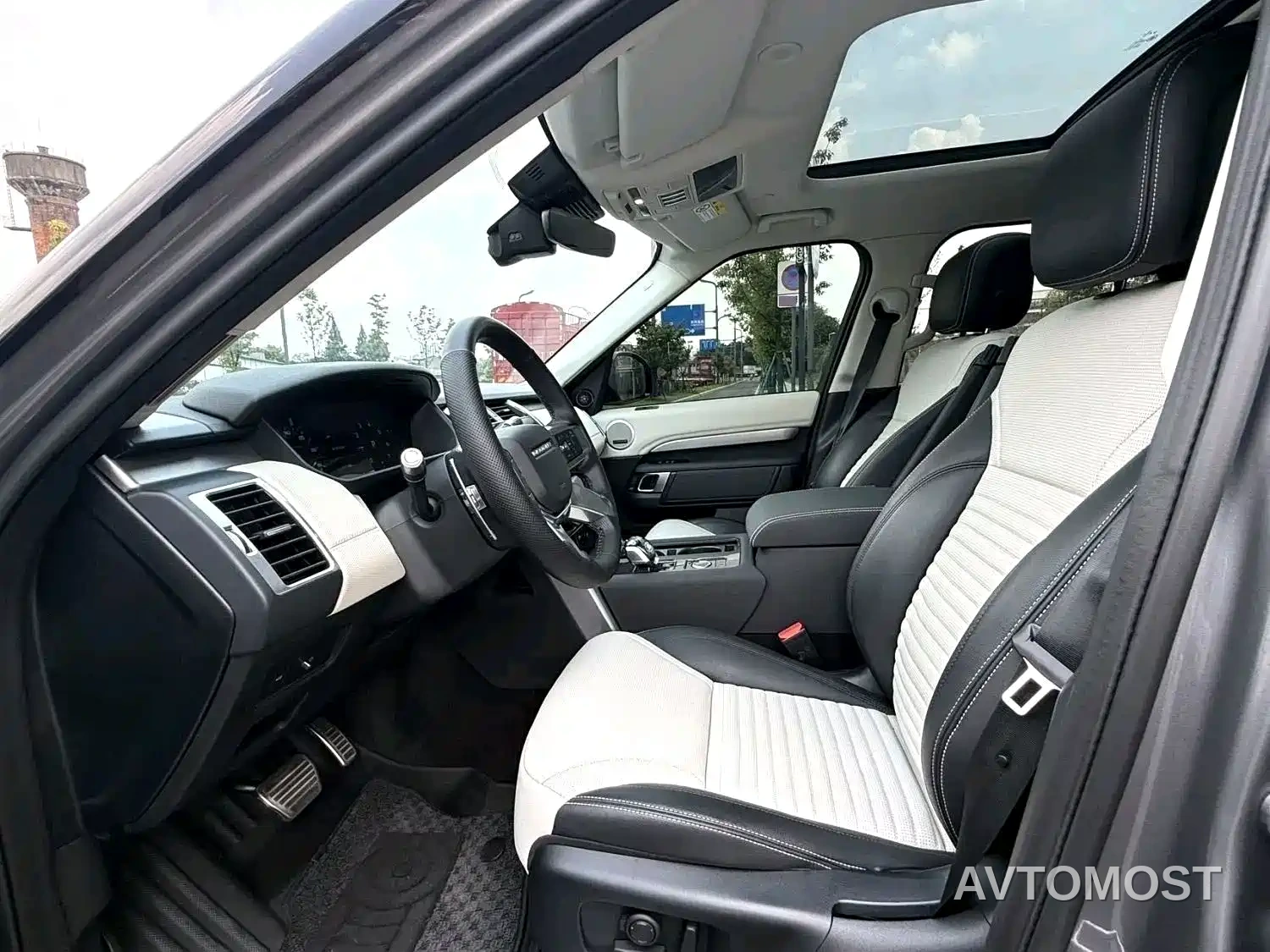 Land Rover Discovery 2021 360PS R-Dynamic SE — фото 3