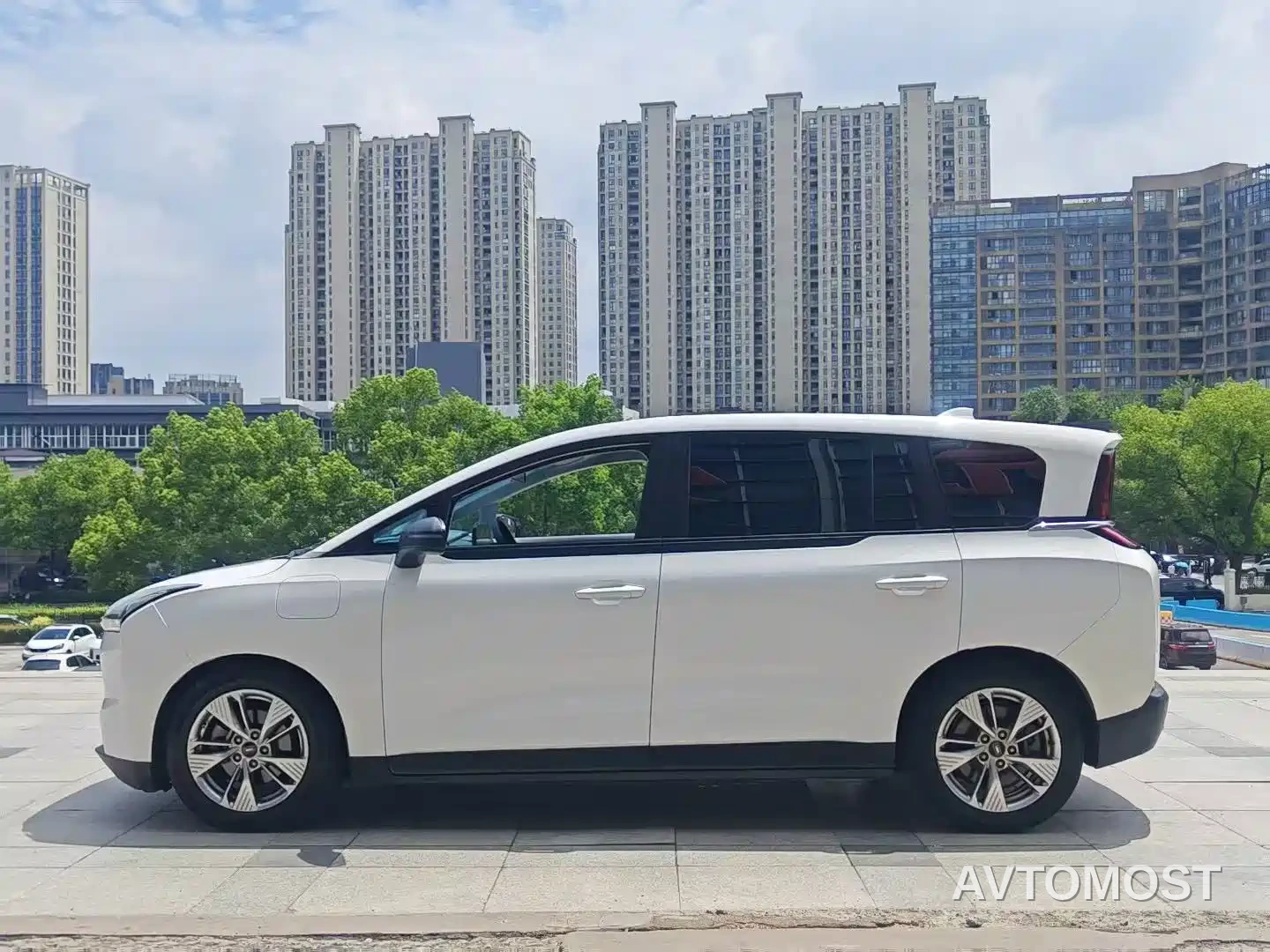 Besturn Bestune NAT 2021 Ride-hailing Edition — фото 4