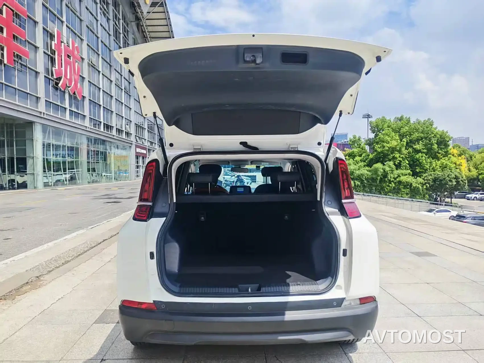 Besturn Bestune NAT 2021 Ride-hailing Edition — фото 13