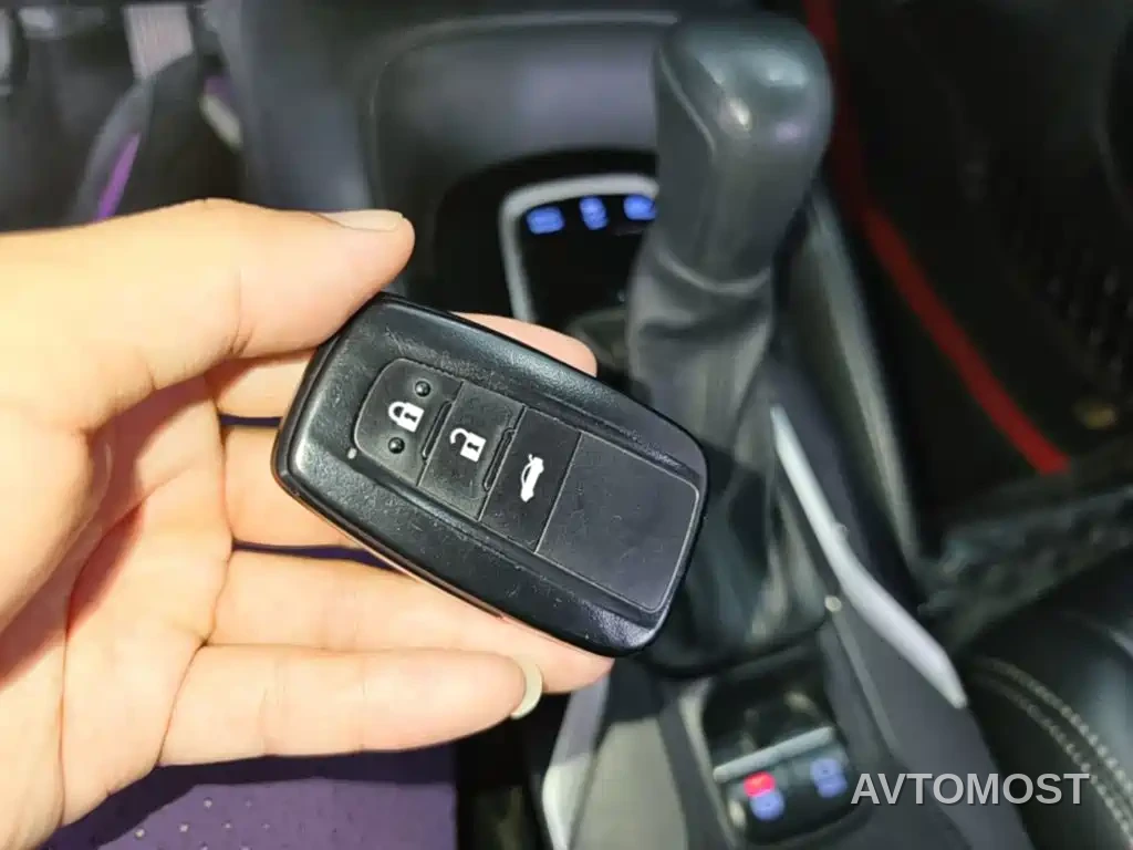 Toyota Corolla 2022 Hybrid 1.8L E-CVT Pioneer Edition — фото 12