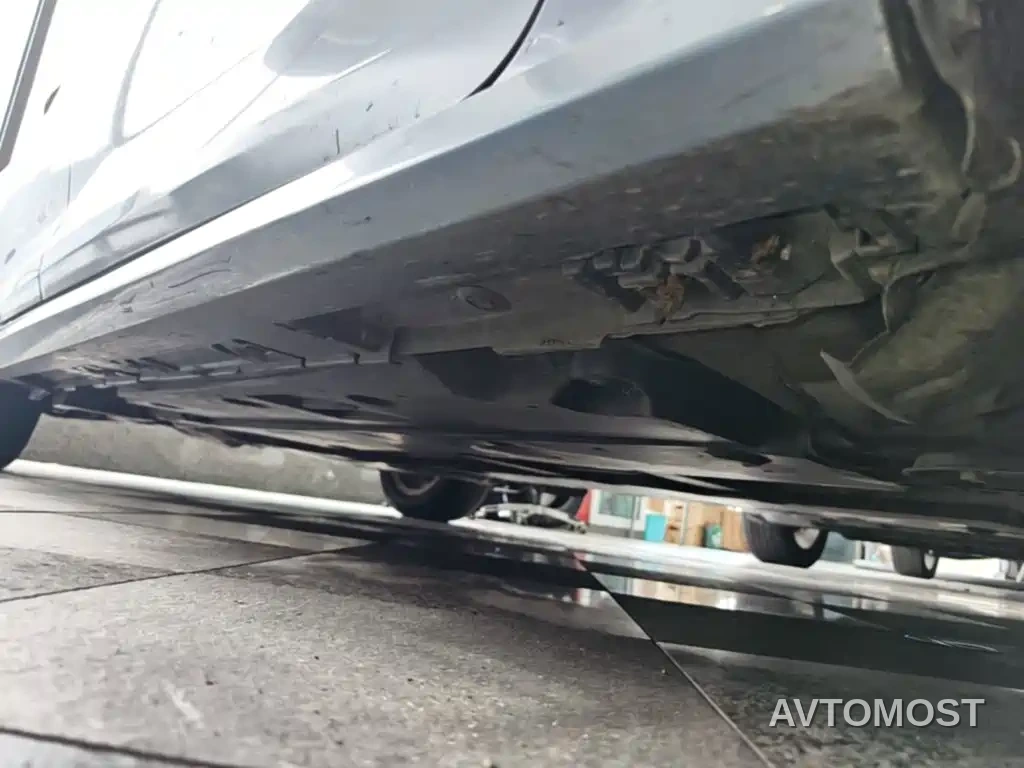 Toyota Corolla 2022 Hybrid 1.8L E-CVT Pioneer Edition — фото 13
