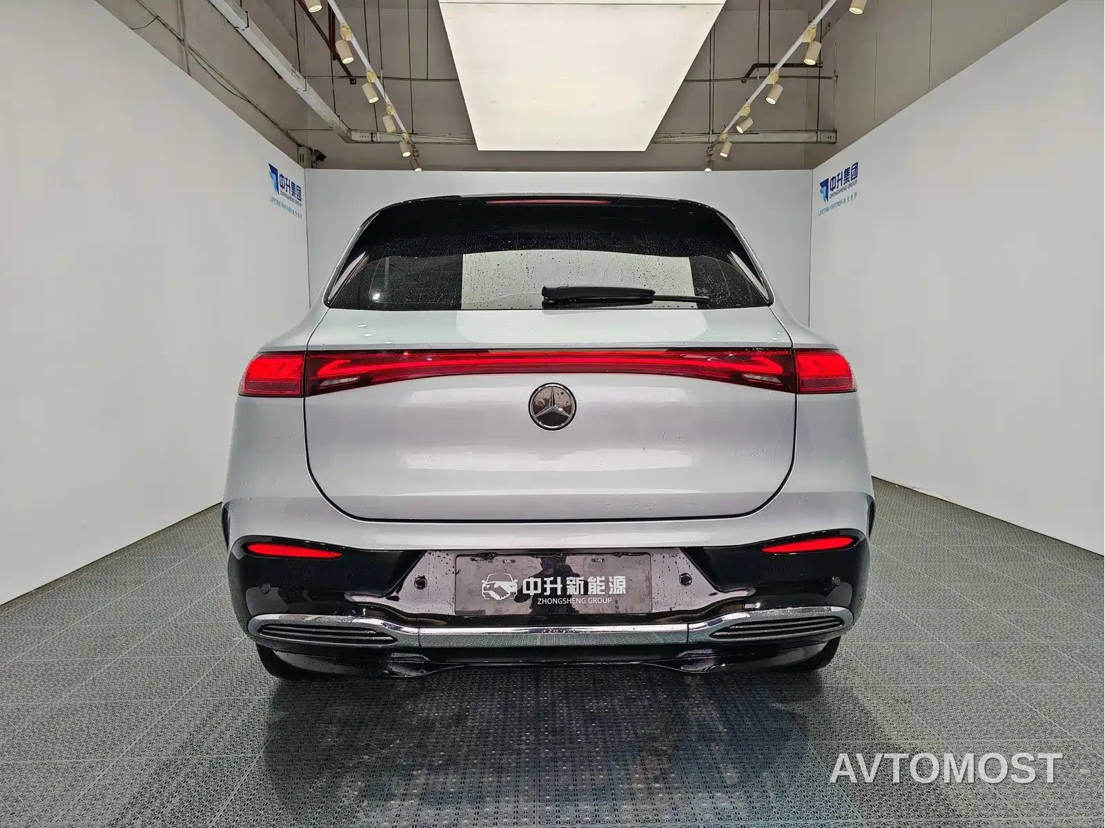 Mercedes-Benz EQS SUV 2023 450 4MATIC Pioneer Edition — фото 5
