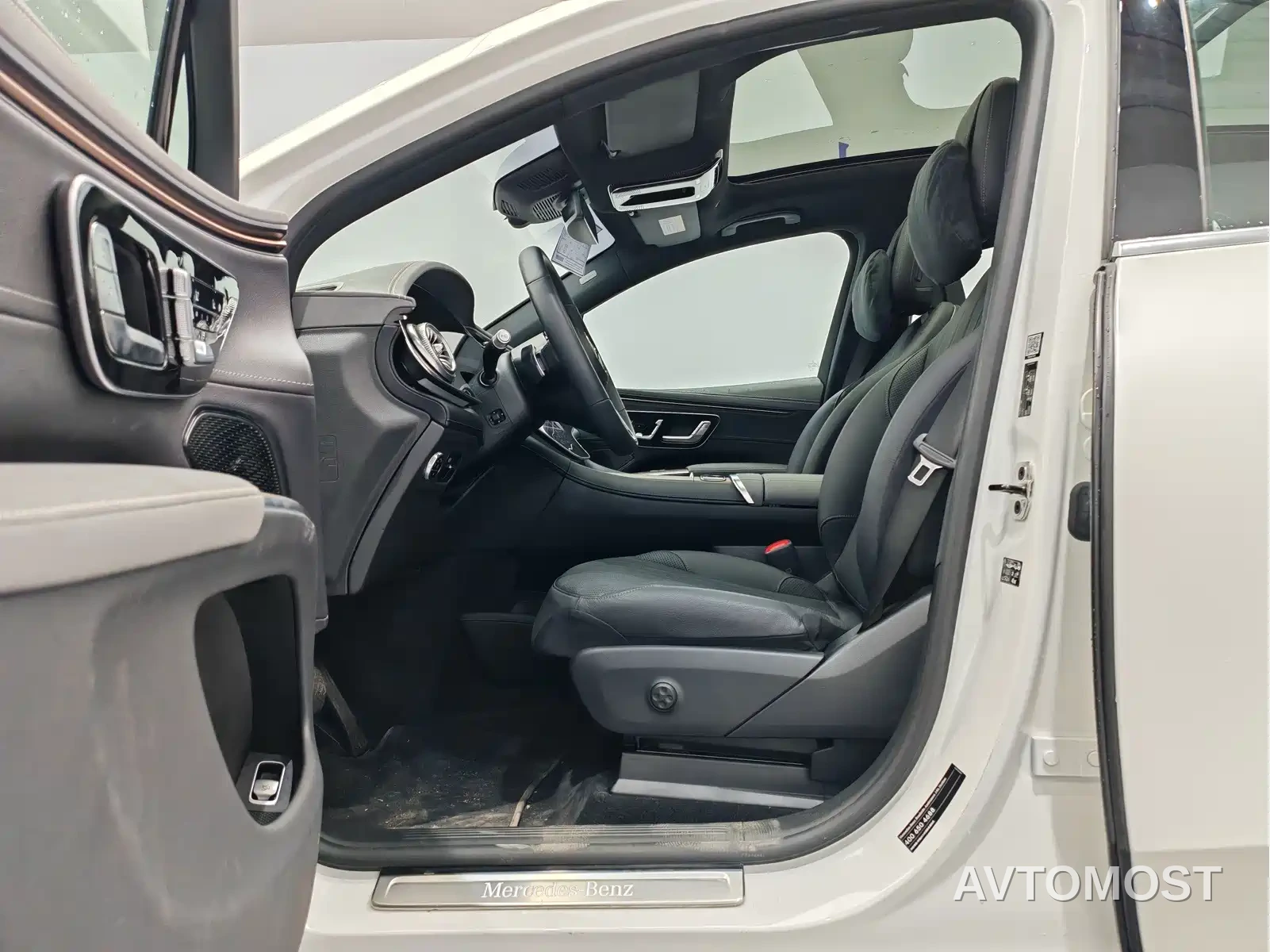 Mercedes-Benz EQS SUV 2023 450 4MATIC Pioneer Edition — фото 11