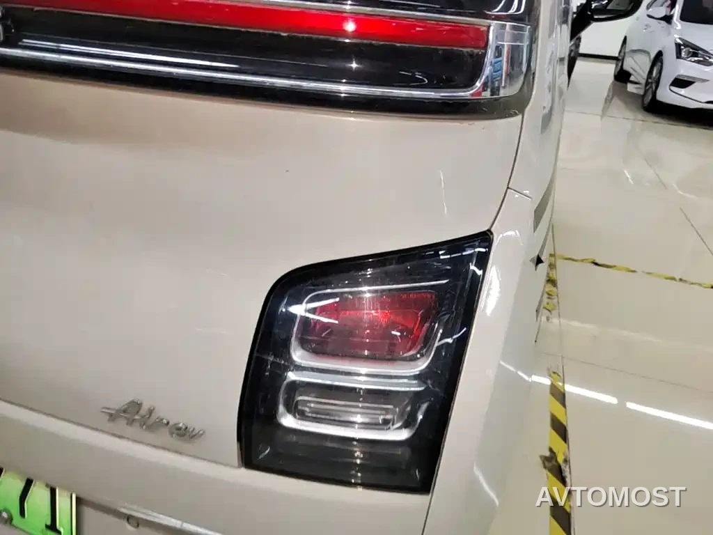 Wuling Air ev 2023 Model 4-Seater Standard Edition — фото 8