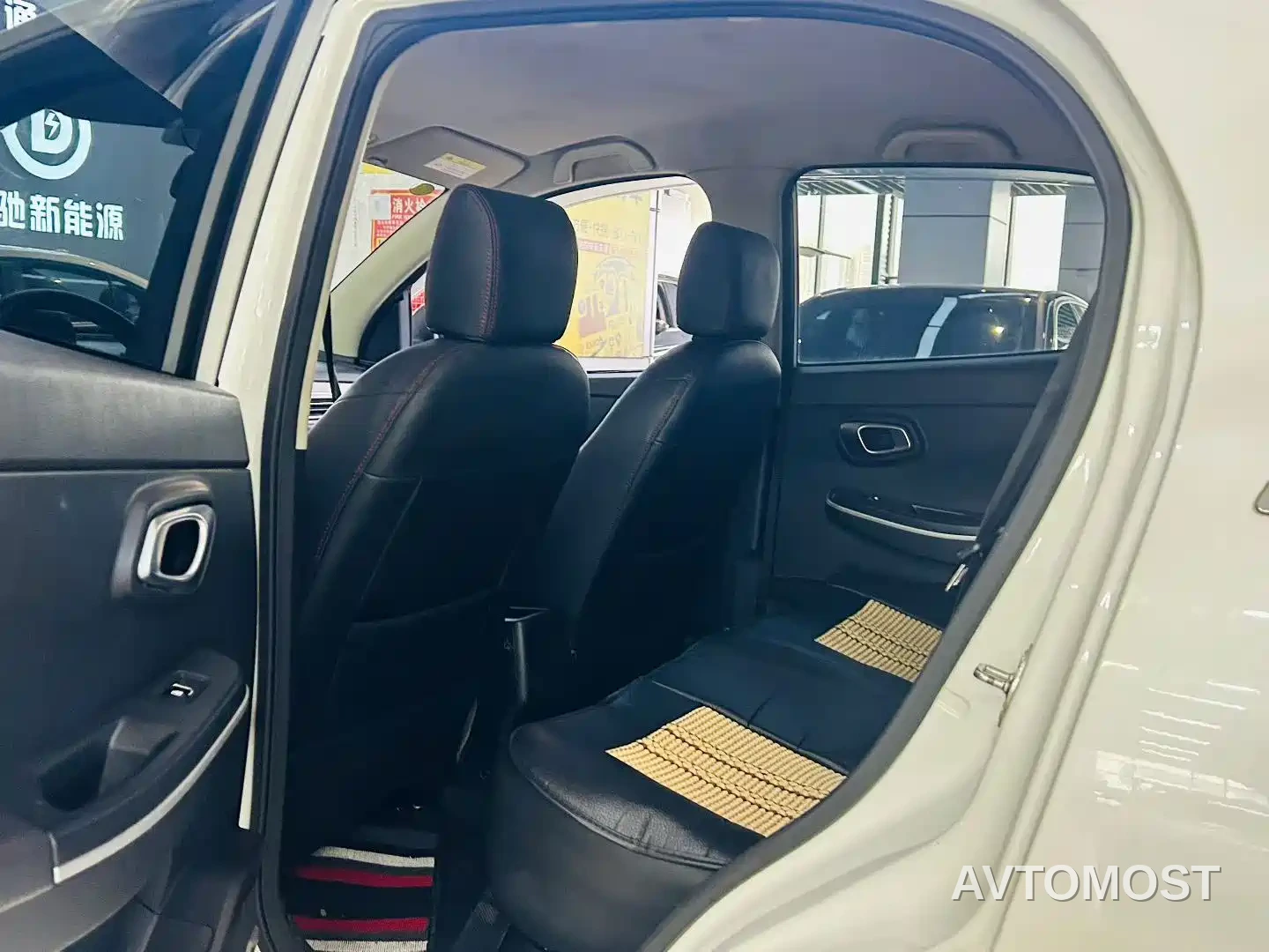 Dayun Yuehu 2022 Facelift 30.66kWh 2WD VIP Edition — фото 4