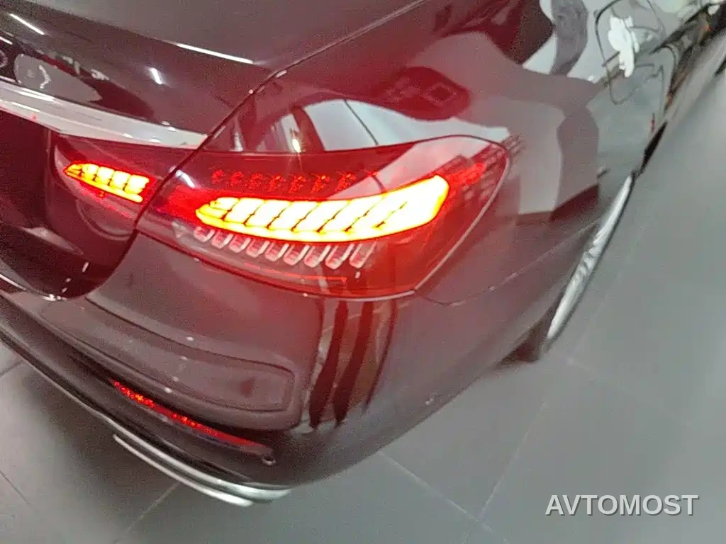 Mercedes-Benz E-Class 2022 Second Facelift E 300 L Fashion — фото 6