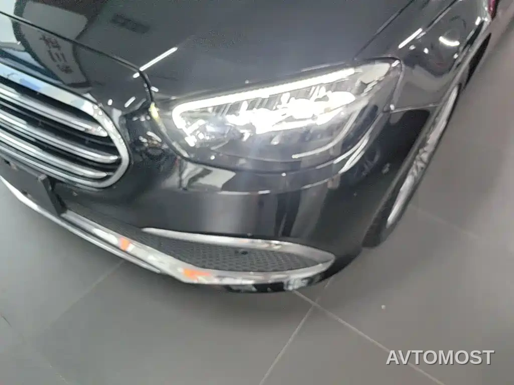 Mercedes-Benz E-Class 2022 Second Facelift E 300 L Fashion — фото 22