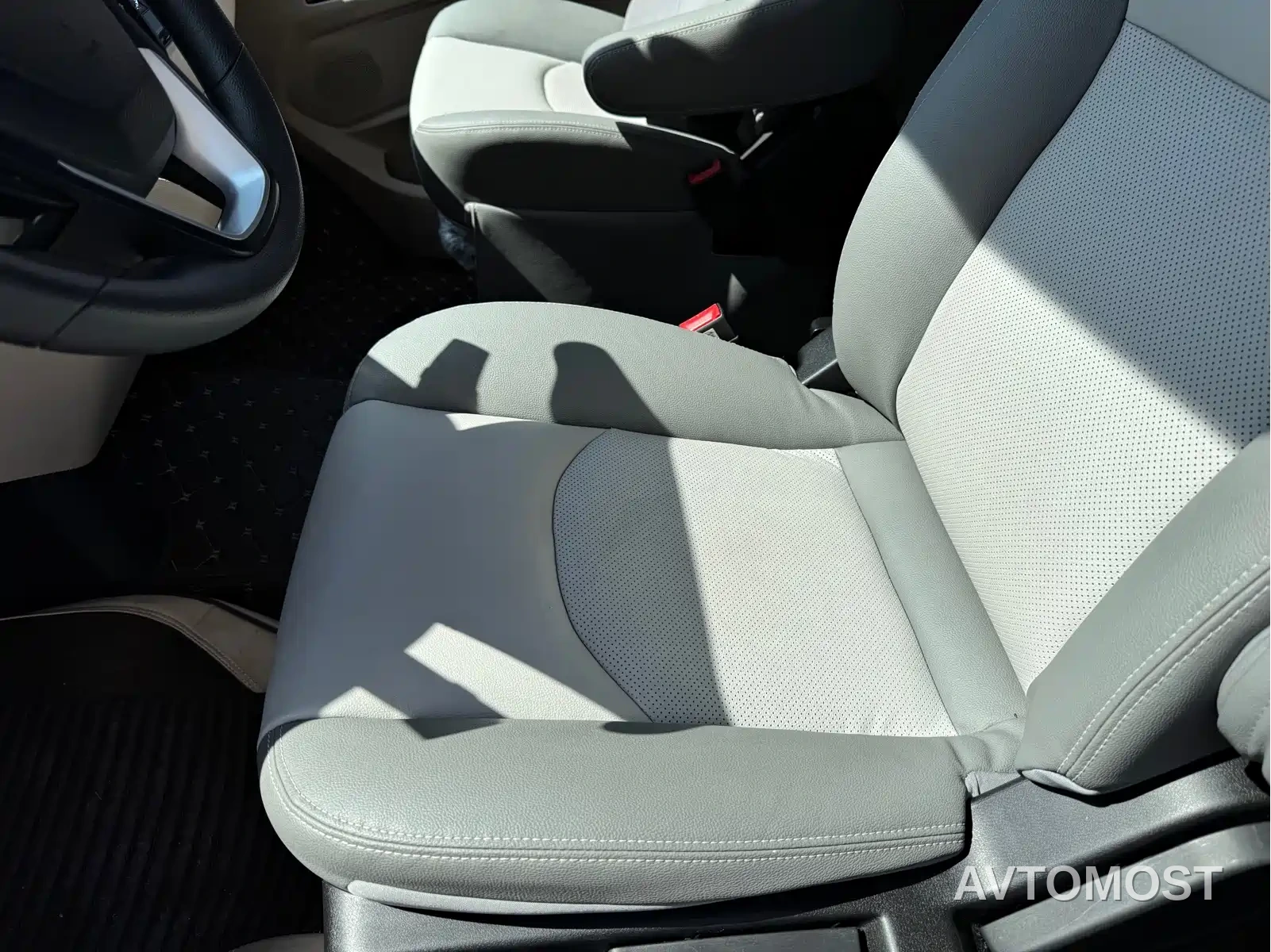 SAIC Maxus V90 RV 2021 2.0T Traveler V90 Self-contained Type B RV Flagship Version — фото 12