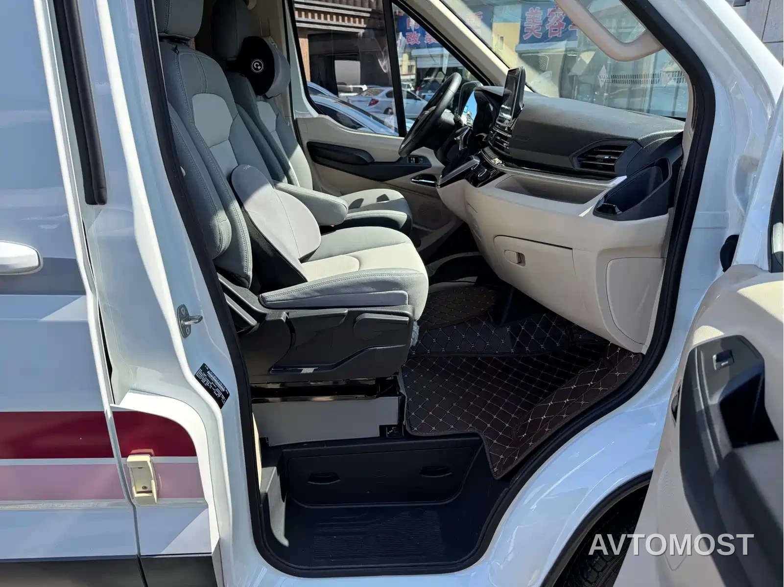 SAIC Maxus V90 RV 2021 2.0T Traveler V90 Self-contained Type B RV Flagship Version — фото 13