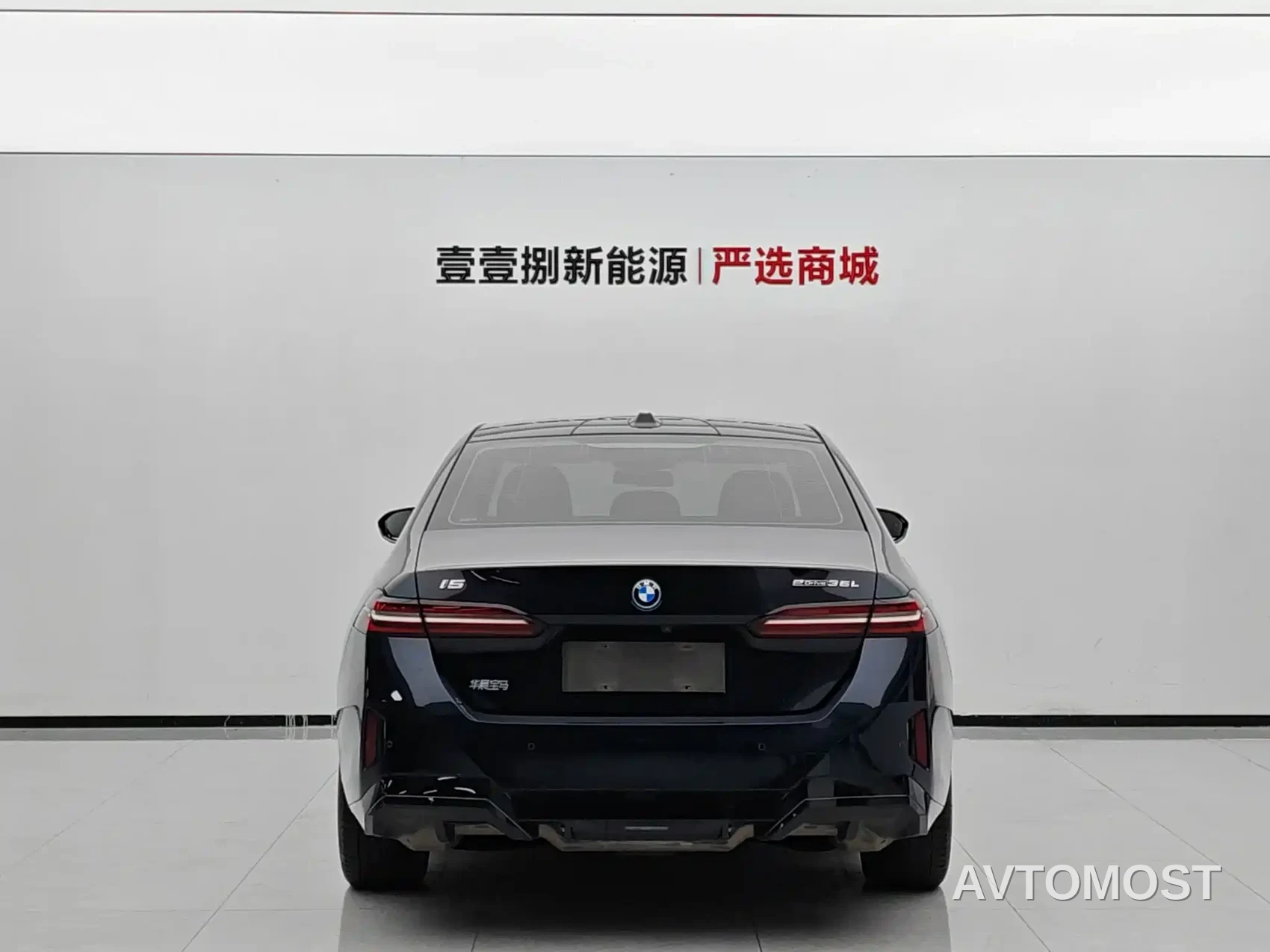 BMW i5 2024 eDrive 35L M Sport Package — фото 2
