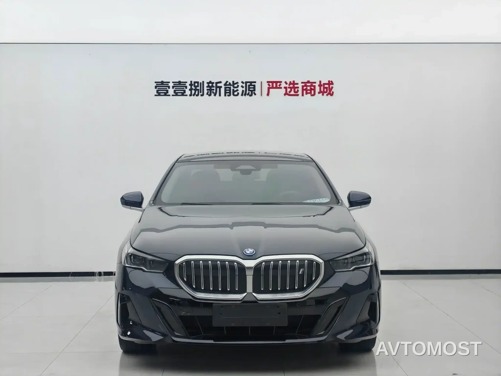 BMW i5 2024 eDrive 35L M Sport Package — фото 3