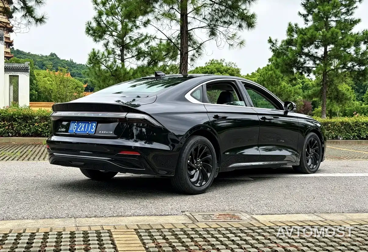 Lincoln Z 2024 2.0T 2WD Premium Hybrid Edition — фото 7