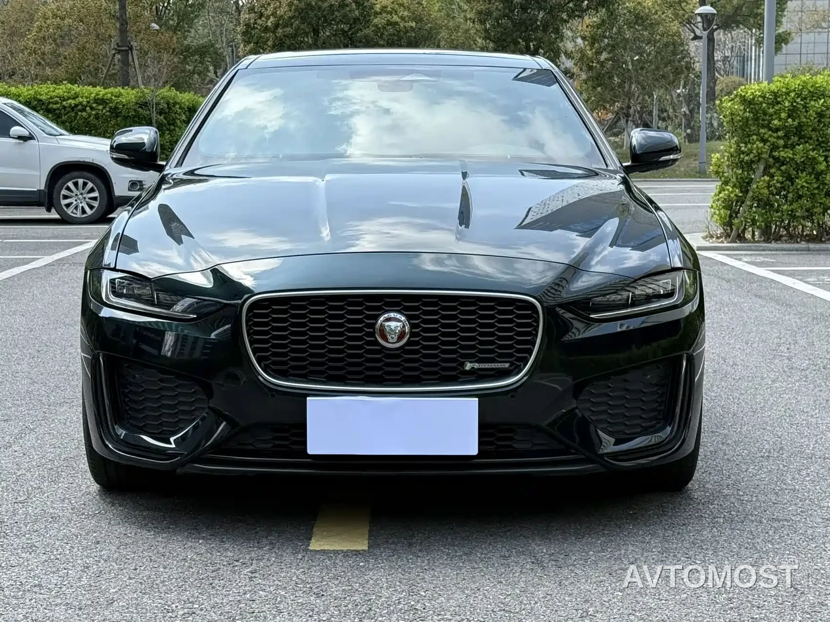 Jaguar XEL 2023 2.0T 250PS R-DYNAMIC S Progressive Sport — фото 2